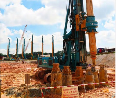 Machine Group Construction for Rock Cutting Pile of T201 Project in Singapore in 2014