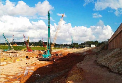 Machine Group Construction for Rock Cutting Pile of T201 Project in Singapore in 2014